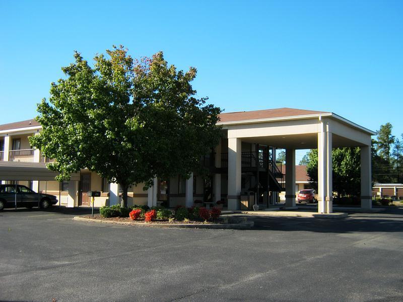 Briarwood Inn Amory Exterior foto